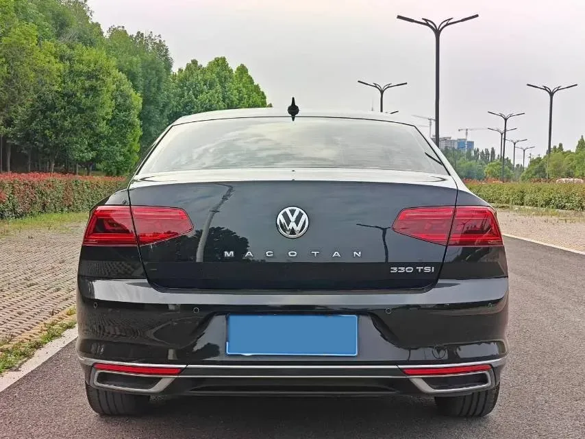 2020 Volkswagen Magotan 2.0T 186HP L4 7DCT,autocango,china used car exporter,china ev exporter,chinese used car exporter,chinese used ev exporter
