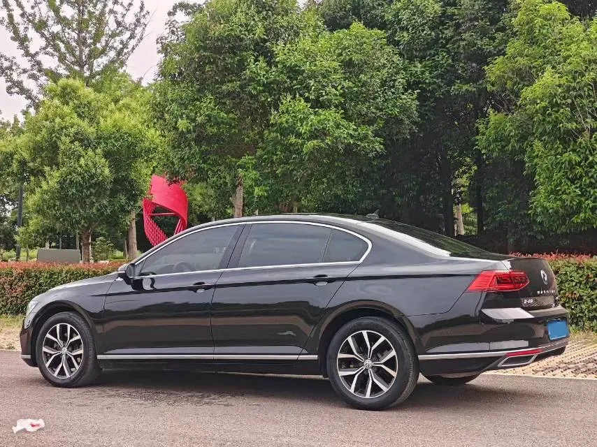 2020 Volkswagen Magotan 2.0T 186HP L4 7DCT,autocango,china used car exporter,china ev exporter,chinese used car exporter,chinese used ev exporter