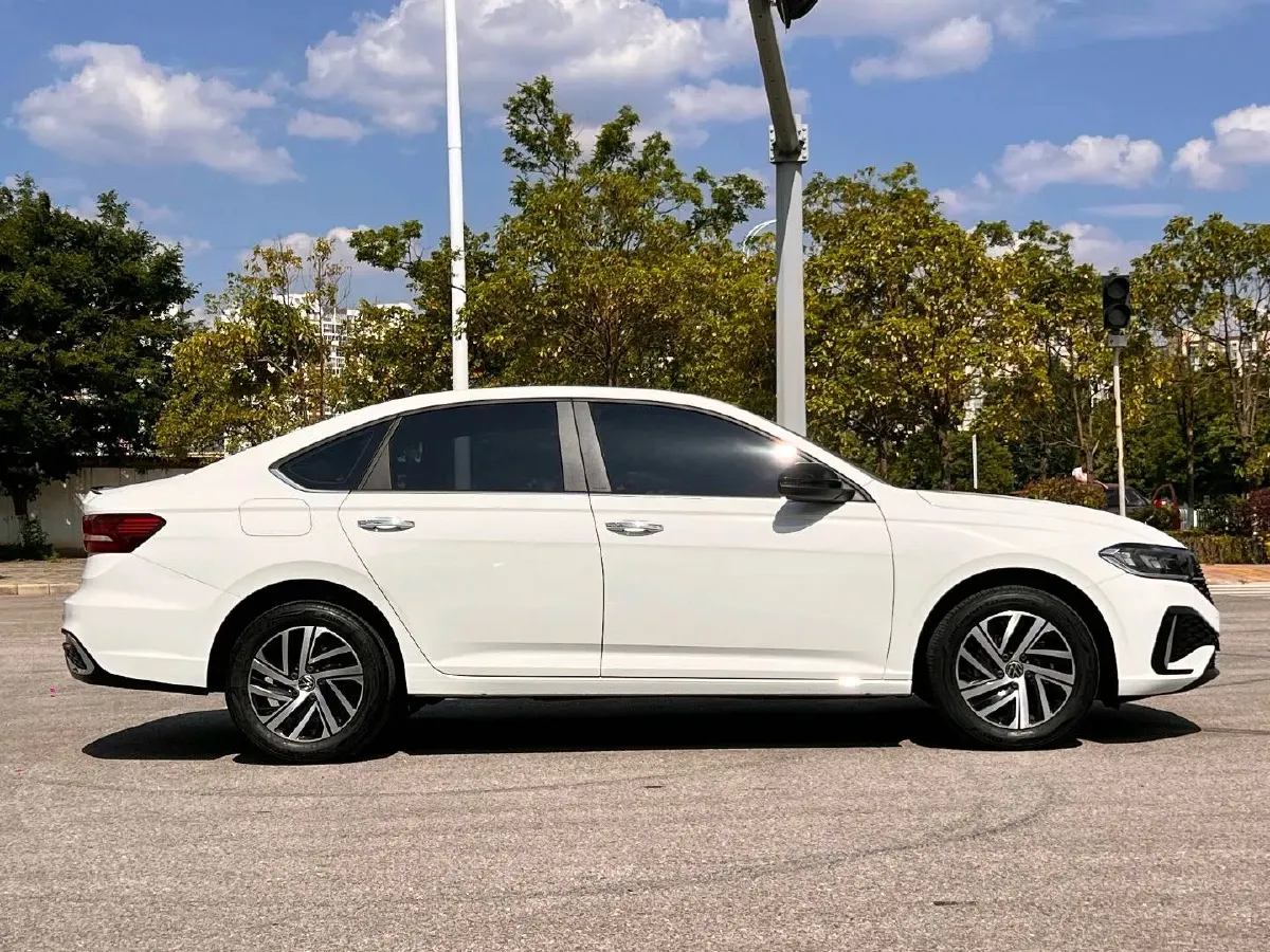 2024 Volkswagen Lavida 1.5T 160HP L4 7DCT,autocango,china used car exporter,china ev exporter,chinese used car exporter,chinese used ev exporter