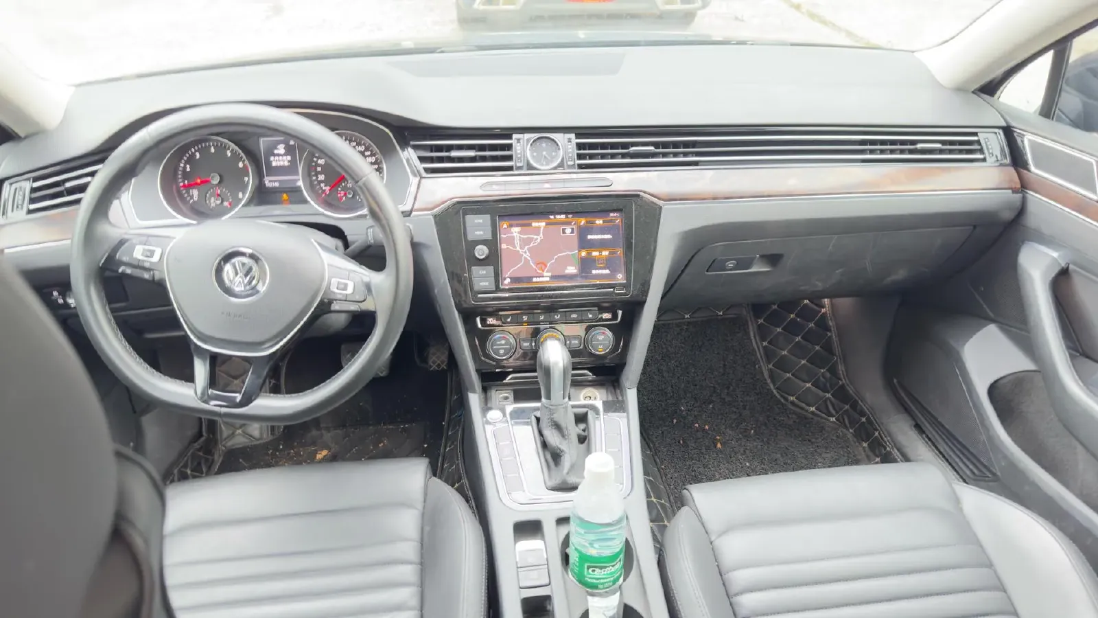 2019 Volkswagen Magotan 2.0T 186HP L4 7DCT,autocango,china used car exporter,china ev exporter,chinese used car exporter,chinese used ev exporter