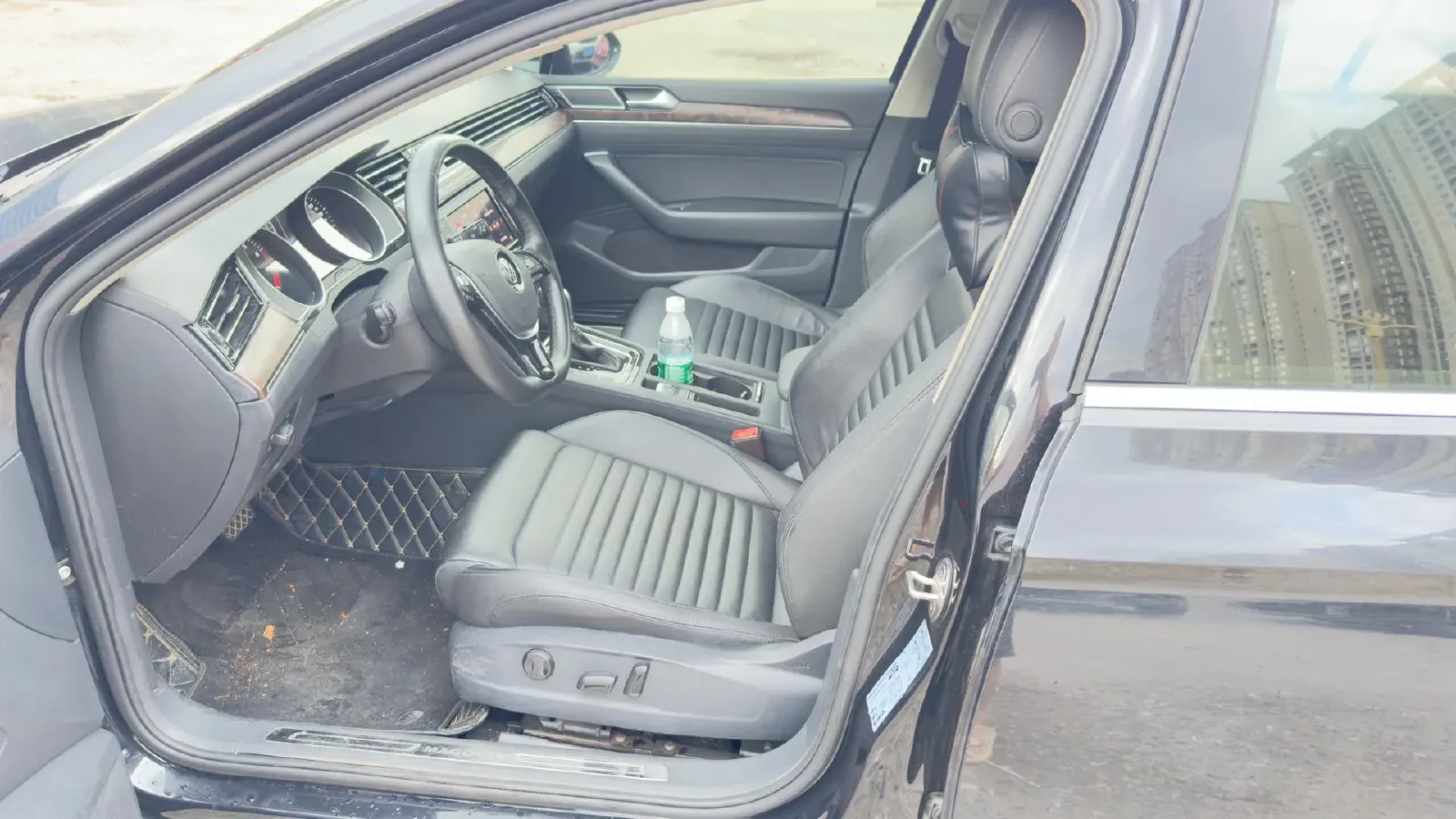 2019 Volkswagen Magotan 2.0T 186HP L4 7DCT,autocango,china used car exporter,china ev exporter,chinese used car exporter,chinese used ev exporter