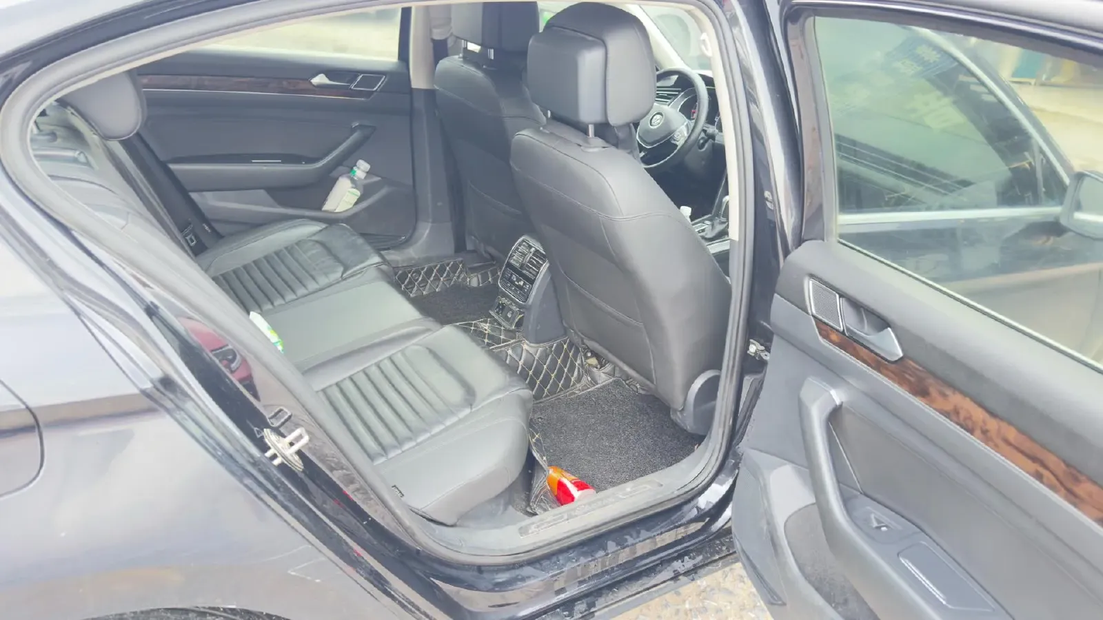 2019 Volkswagen Magotan 2.0T 186HP L4 7DCT,autocango,china used car exporter,china ev exporter,chinese used car exporter,chinese used ev exporter