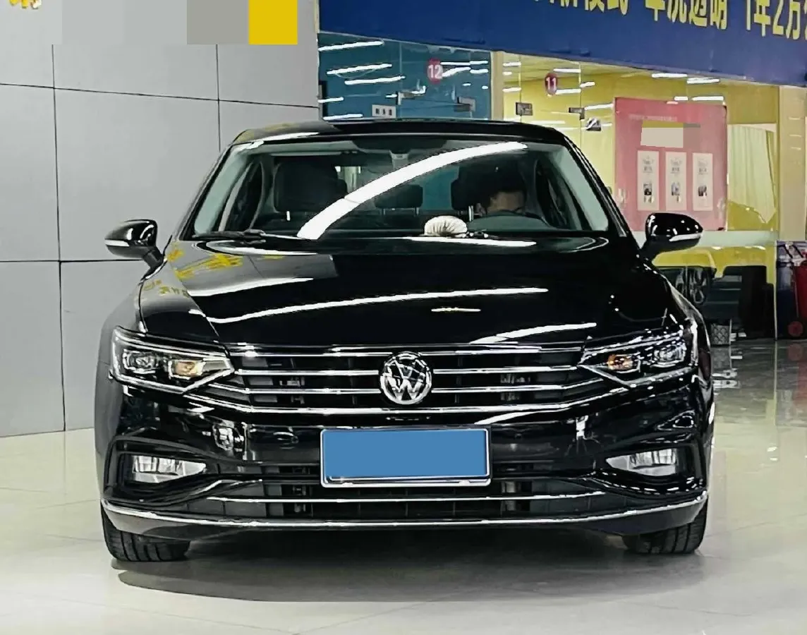 2020 Volkswagen Magotan 2.0T 186HP L4 7DCT,autocango,china used car exporter,china ev exporter,chinese used car exporter,chinese used ev exporter