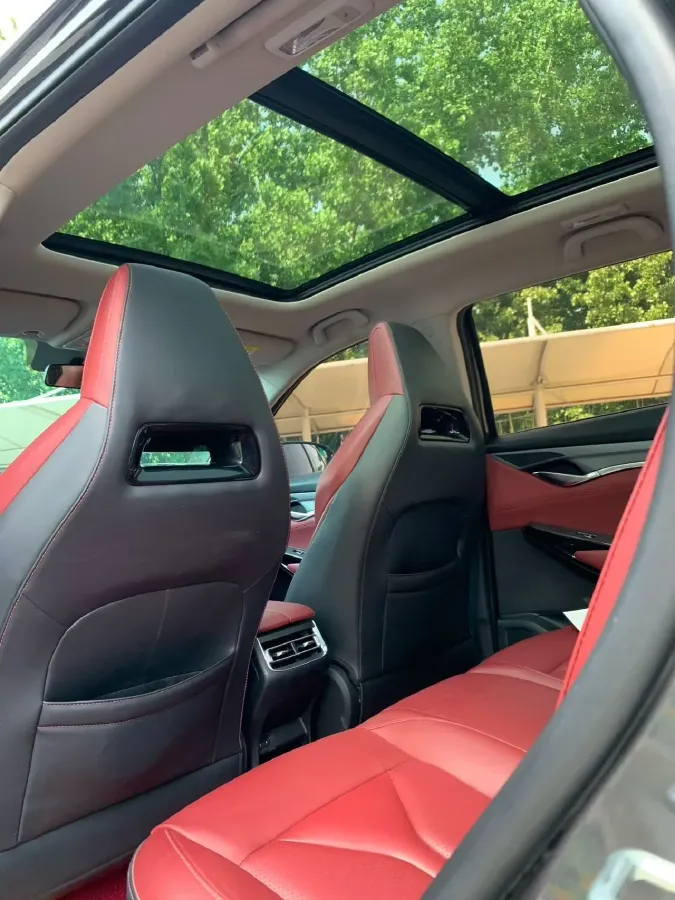 2022 ChangAn CS75 Plus 2.0T 233HP L4 8AT,autocango,china used car exporter,china ev exporter,chinese used car exporter,chinese used ev exporter