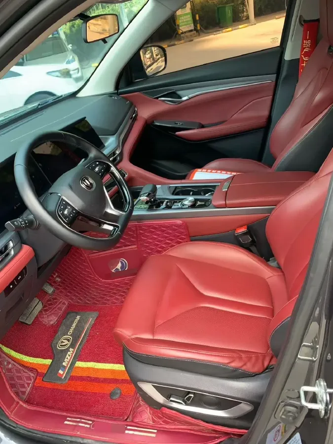 2022 ChangAn CS75 Plus 2.0T 233HP L4 8AT,autocango,china used car exporter,china ev exporter,chinese used car exporter,chinese used ev exporter