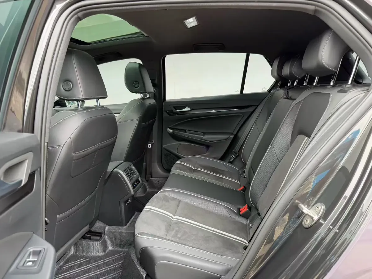 2021 Volkswagen Golf 1.4T 150HP L4 7DCT,autocango,china used car exporter,china ev exporter,chinese used car exporter,chinese used ev exporter