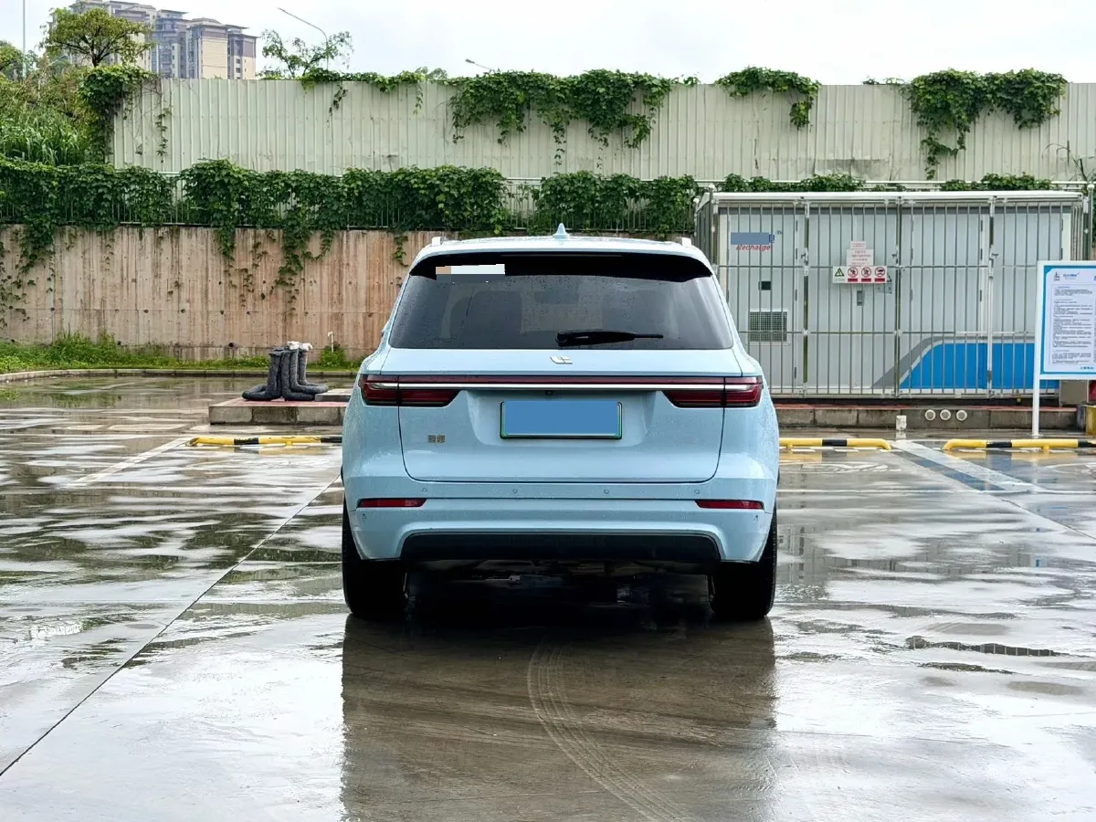 2020 Li ONE Range Extended 131HP REEV 40.5KWH,autocango,china used car exporter,china ev exporter,chinese used car exporter,chinese used ev exporter