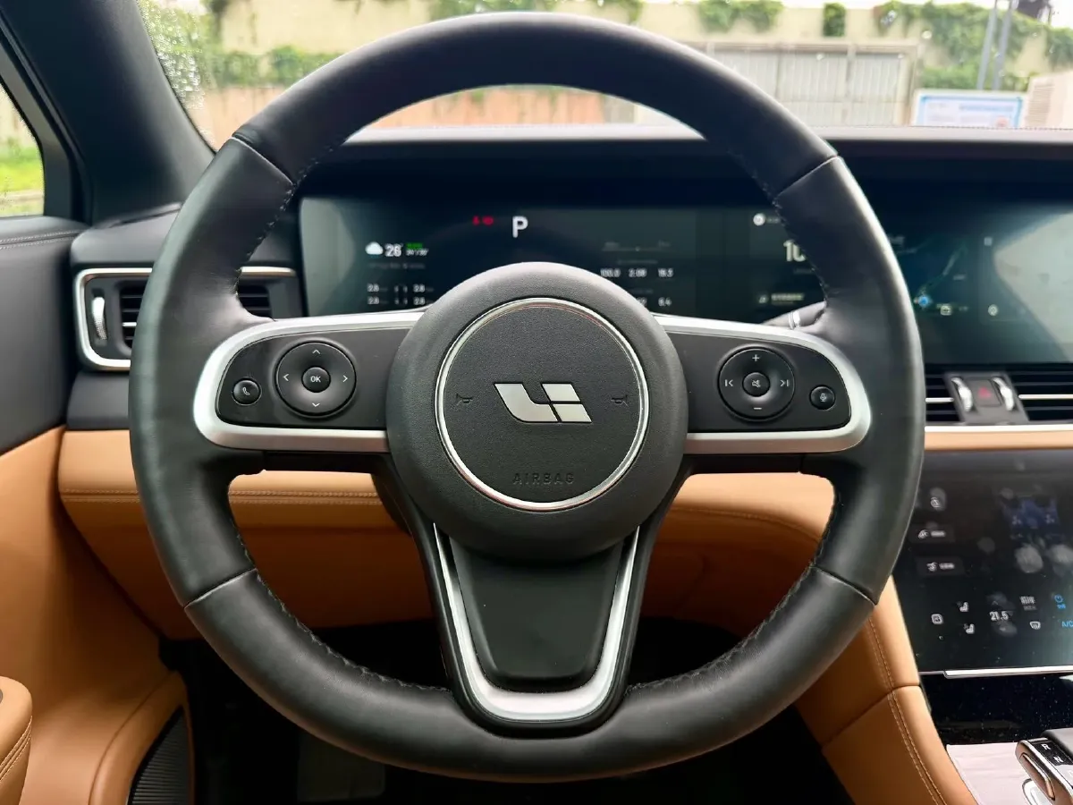 2020 Li ONE Range Extended 131HP REEV 40.5KWH,autocango,china used car exporter,china ev exporter,chinese used car exporter,chinese used ev exporter