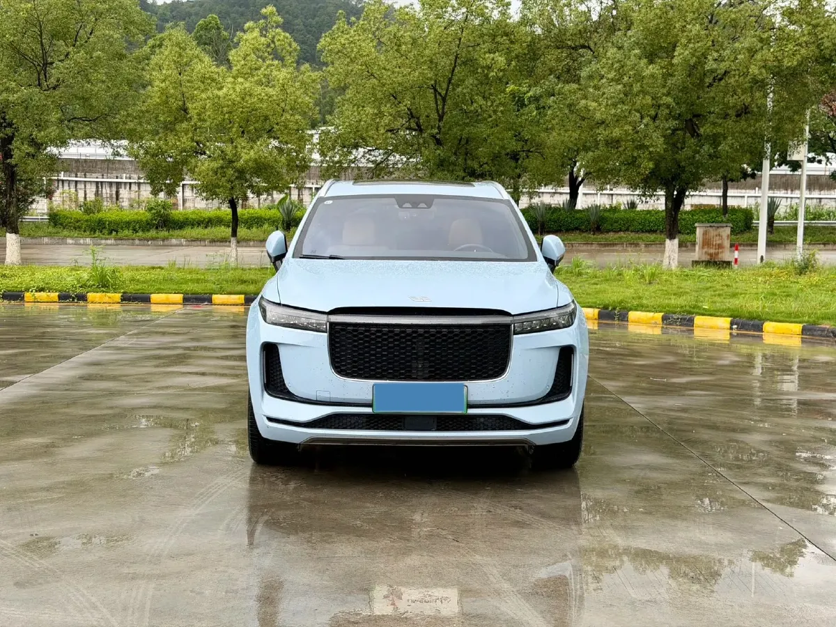 2020 Li ONE Range Extended 131HP REEV 40.5KWH,autocango,china used car exporter,china ev exporter,chinese used car exporter,chinese used ev exporter