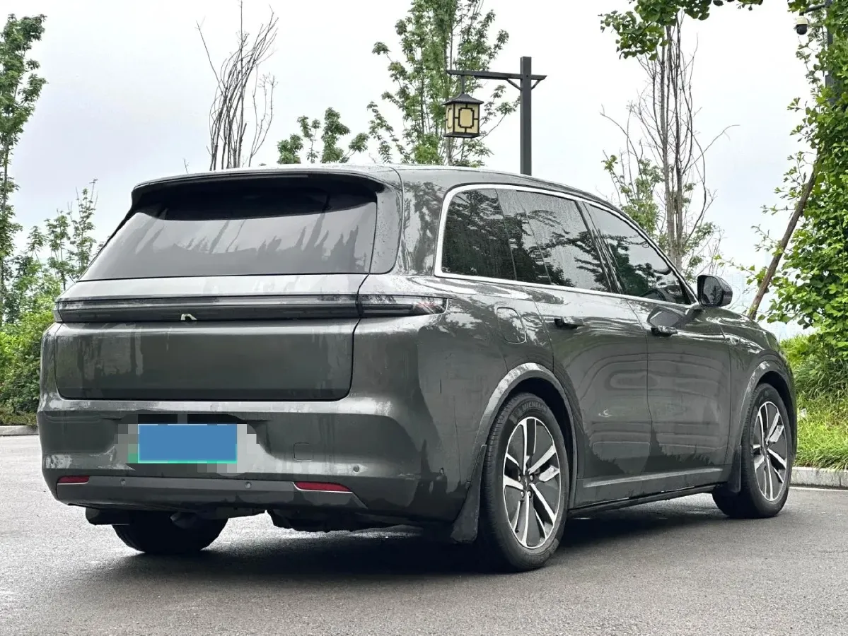 2024 Volvo S60 2.0T 197HP L4 7DCT,autocango,china used car exporter,china ev exporter,chinese used car exporter,chinese used ev exporter