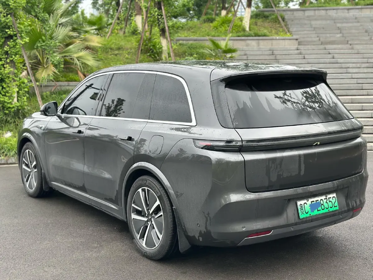 2024 Volvo S60 2.0T 197HP L4 7DCT,autocango,china used car exporter,china ev exporter,chinese used car exporter,chinese used ev exporter