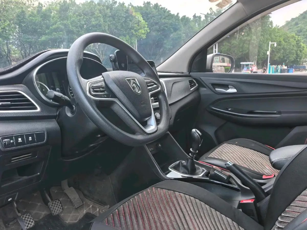 2019 BaoJun 730 1.5T 150HP L4 6DCT,autocango,china used car exporter,china ev exporter,chinese used car exporter,chinese used ev exporter