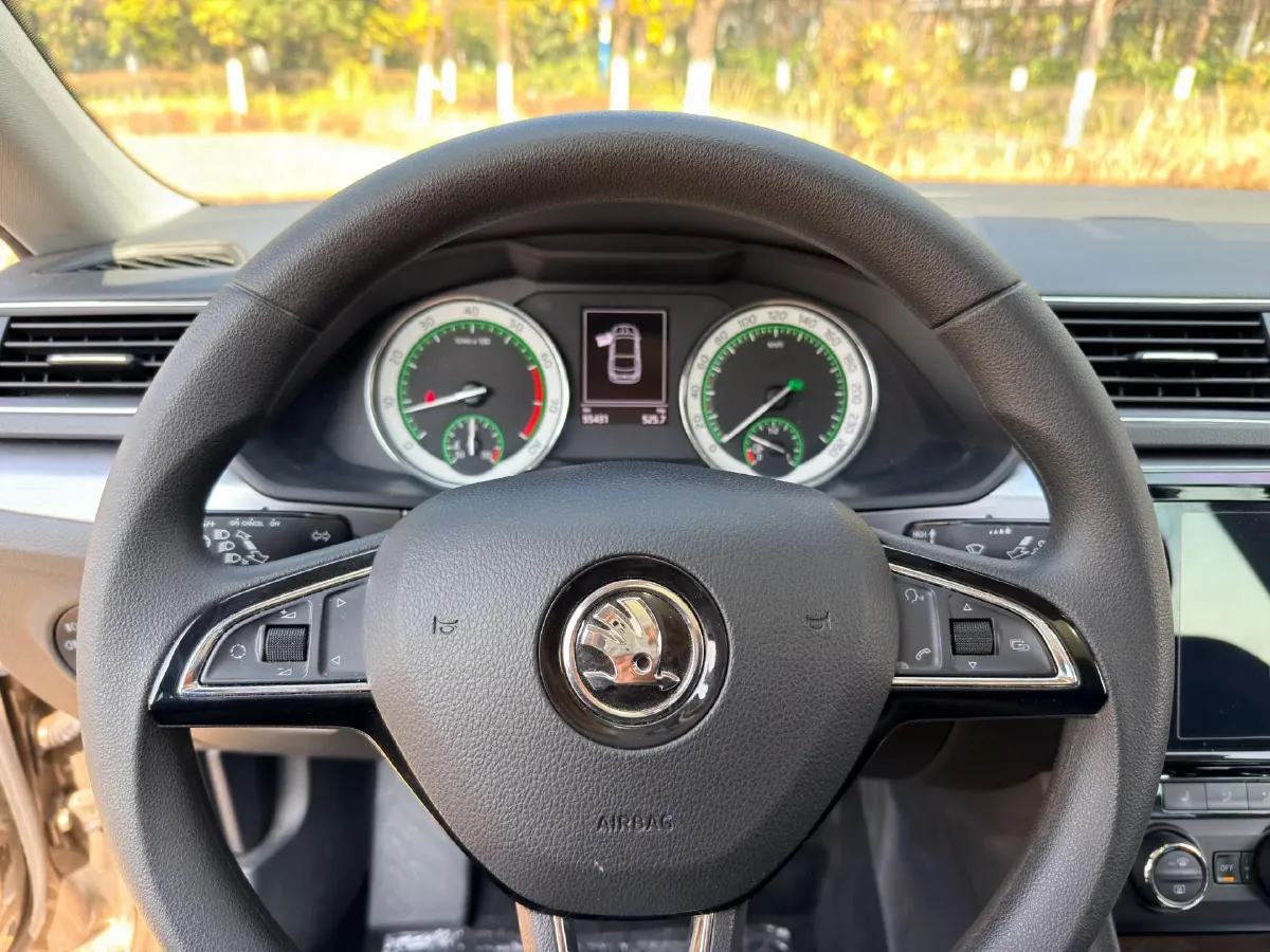 2018 Nissan Terra 2.5L 184HP L4 7AT,autocango,china used car exporter,china ev exporter,chinese used car exporter,chinese used ev exporter