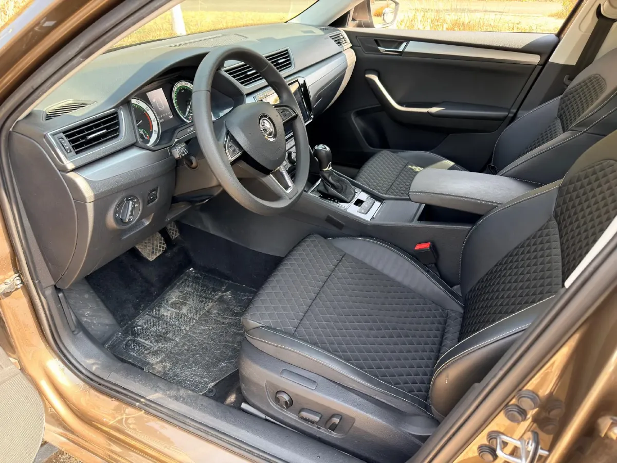 2018 Nissan Terra 2.5L 184HP L4 7AT,autocango,china used car exporter,china ev exporter,chinese used car exporter,chinese used ev exporter