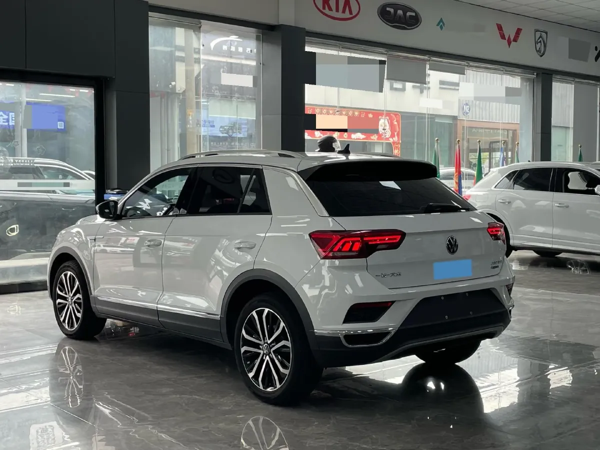 2021 Volkswagen T-Roc 1.4T 150HP L4 7DCT,autocango,china used car exporter,china ev exporter,chinese used car exporter,chinese used ev exporter