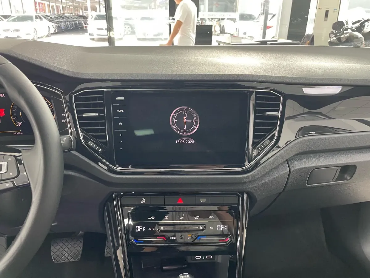2021 Volkswagen T-Roc 1.4T 150HP L4 7DCT,autocango,china used car exporter,china ev exporter,chinese used car exporter,chinese used ev exporter