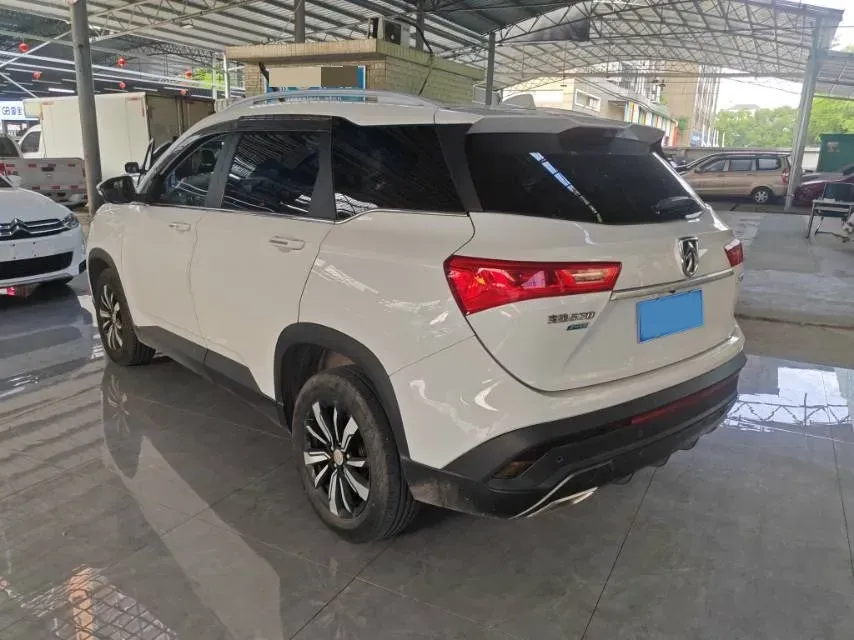 2018 BaoJun 530 1.5T 150HP L4 6DCT,autocango,china used car exporter,china ev exporter,chinese used car exporter,chinese used ev exporter