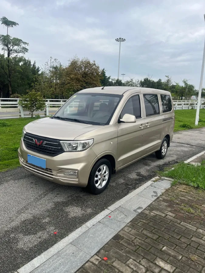2019 Bestune T33 1.6L 114HP L4 5MT,autocango,china used car exporter,china ev exporter,chinese used car exporter,chinese used ev exporter