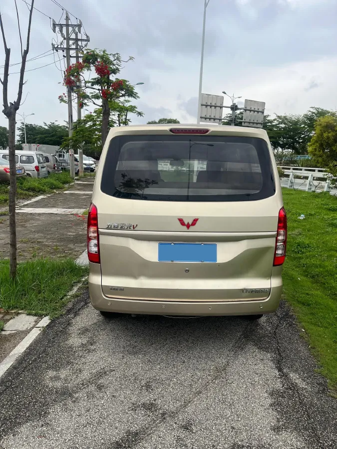 2019 Bestune T33 1.6L 114HP L4 5MT,autocango,china used car exporter,china ev exporter,chinese used car exporter,chinese used ev exporter