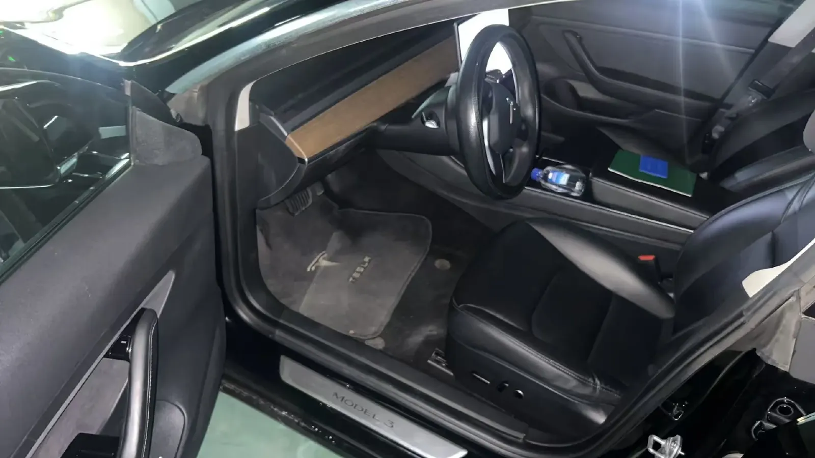 2020 Tesla Model 3 BEV 55KWH,autocango,china used car exporter,china ev exporter,chinese used car exporter,chinese used ev exporter