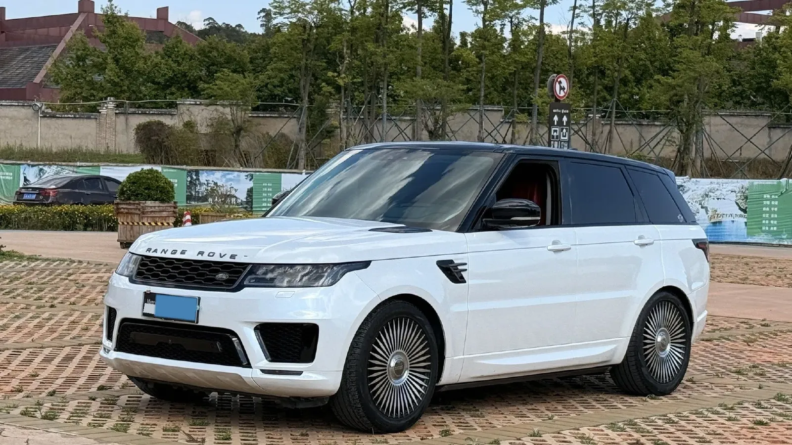2020 Land Rover Range Rover Sport 3.0T 360HP L6 8AT,autocango,china used car exporter,china ev exporter,chinese used car exporter,chinese used ev exporter