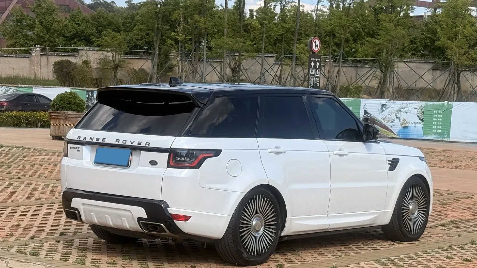 2020 Land Rover Range Rover Sport 3.0T 360HP L6 8AT,autocango,china used car exporter,china ev exporter,chinese used car exporter,chinese used ev exporter