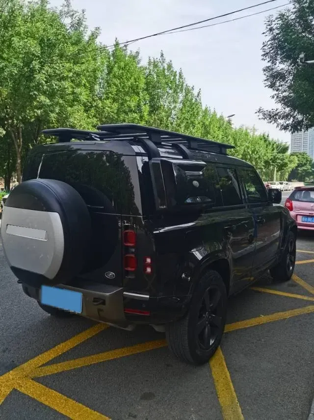 2021 Land Rover Defender 3.0T 400HP L6 8AT,autocango,china used car exporter,china ev exporter,chinese used car exporter,chinese used ev exporter