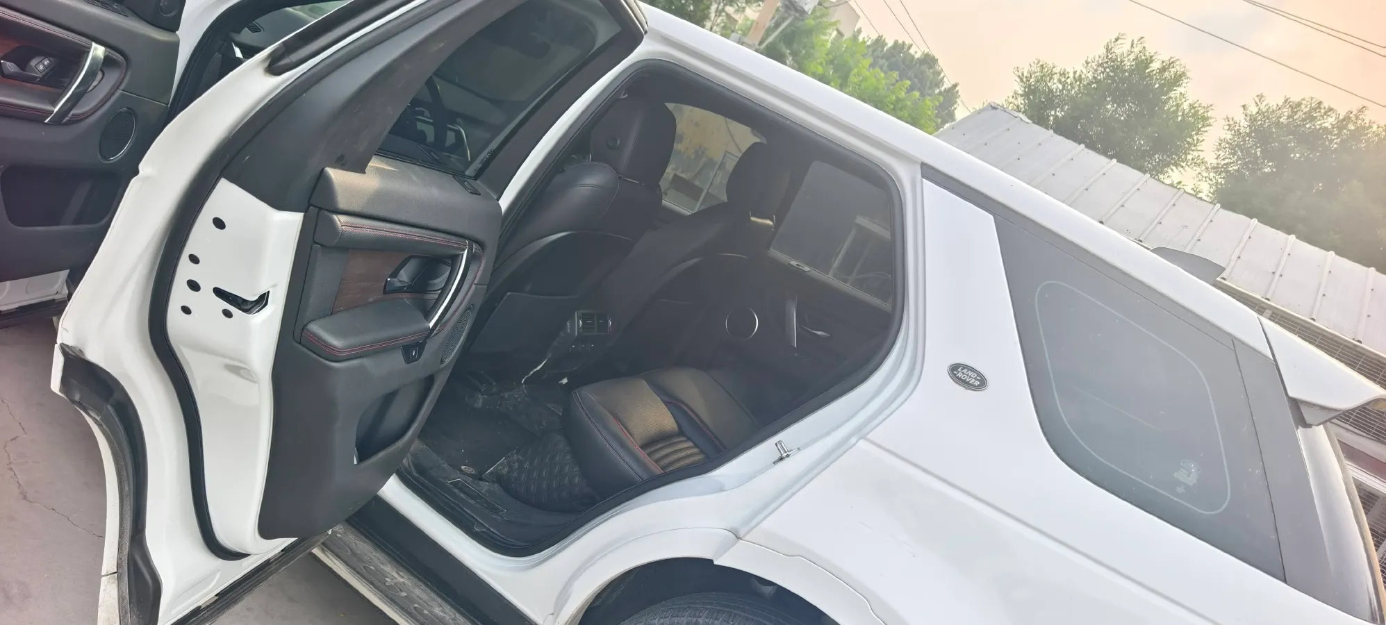 2020 Land Rover Discovery Sport 2.0T 249HP L4 9AT,autocango,china used car exporter,china ev exporter,chinese used car exporter,chinese used ev exporter