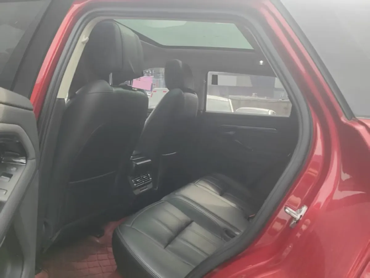 2020 Land Rover Range Rover Evoque 2.0T 249HP L4 9AT,autocango,china used car exporter,china ev exporter,chinese used car exporter,chinese used ev exporter