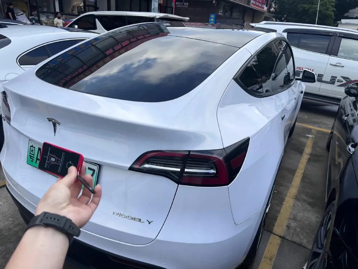 2022 Tesla Model Y BEV 60KWH,autocango,china used car exporter,china ev exporter,chinese used car exporter,chinese used ev exporter