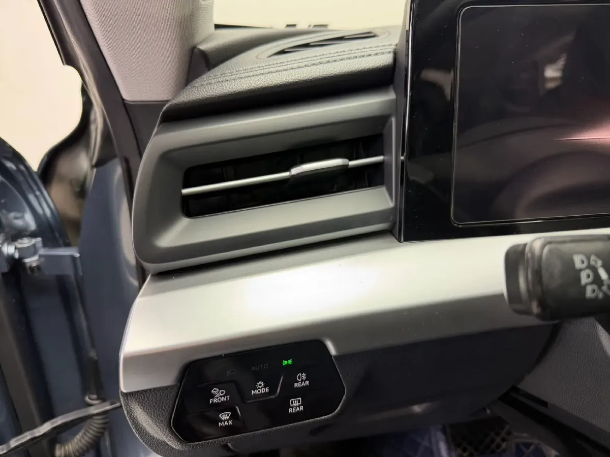 2022 Volkswagen Lavida 1.4T 150HP L4 7DCT,autocango,china used car exporter,china ev exporter,chinese used car exporter,chinese used ev exporter