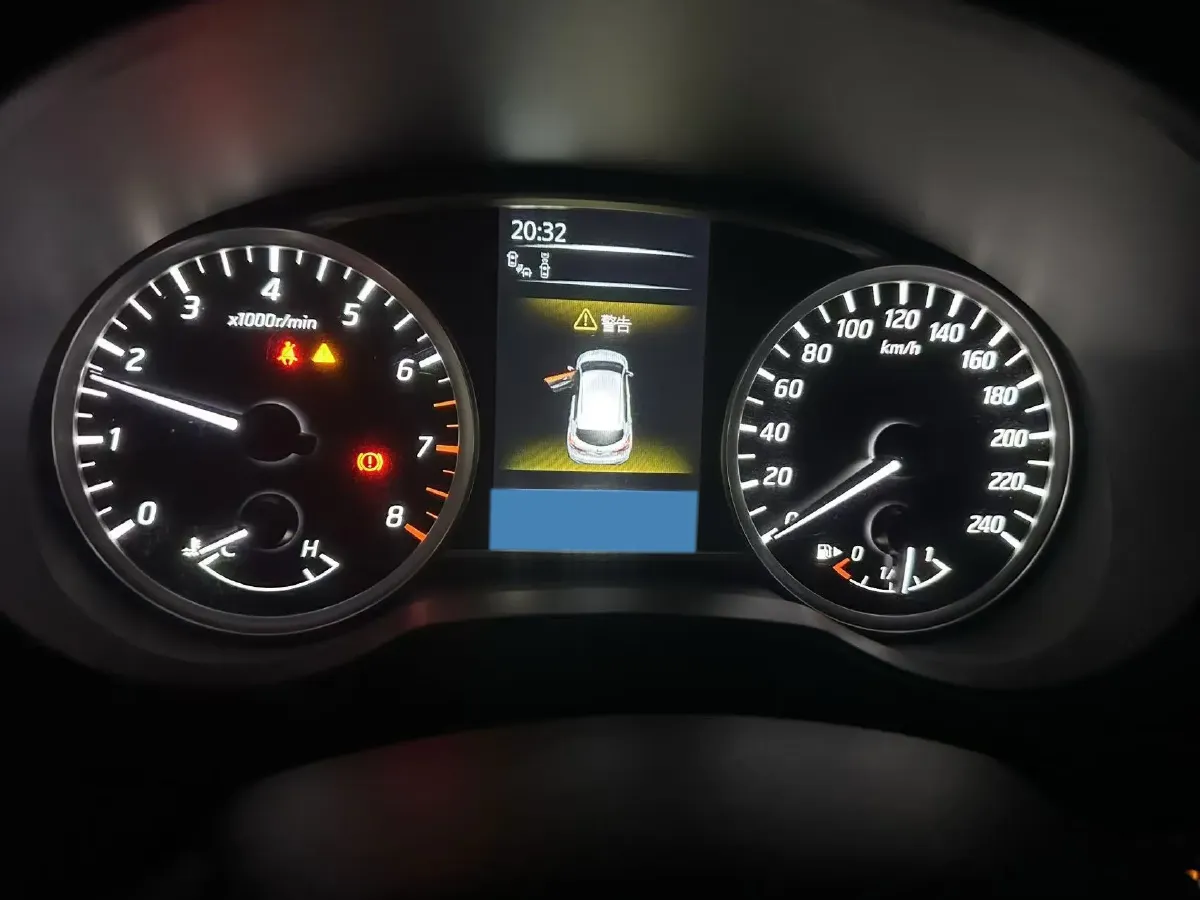 2021 Nissan Tiida 1.6L 122HP L4 CVT,autocango,china used car exporter,china ev exporter,chinese used car exporter,chinese used ev exporter