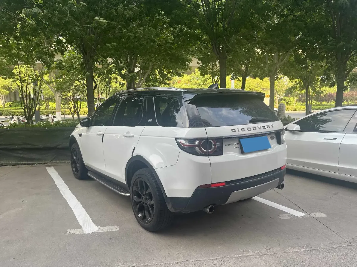 2018 Land Rover Discovery Sport 2.0T 241HP L4 9AT,autocango,china used car exporter,china ev exporter,chinese used car exporter,chinese used ev exporter