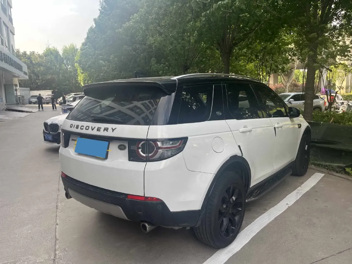 2018 Land Rover Discovery Sport 2.0T 241HP L4 9AT,autocango,china used car exporter,china ev exporter,chinese used car exporter,chinese used ev exporter
