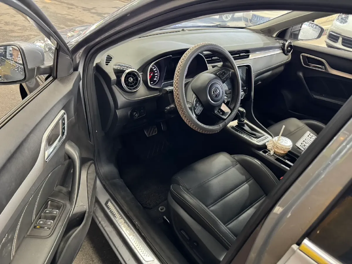 2019 MAXUS D60 1.5T 169HP L4 7DCT,autocango,china used car exporter,china ev exporter,chinese used car exporter,chinese used ev exporter