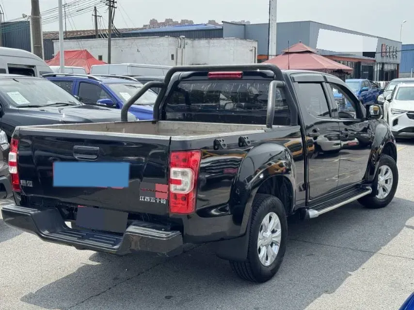 2023 Isuzu RE-MAX Jim 2.5T 143HP L4 6MT,autocango,china used car exporter,china ev exporter,chinese used car exporter,chinese used ev exporter