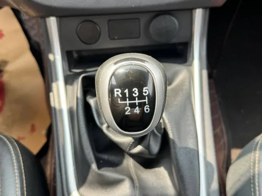 2023 Isuzu RE-MAX Jim 2.5T 143HP L4 6MT,autocango,china used car exporter,china ev exporter,chinese used car exporter,chinese used ev exporter