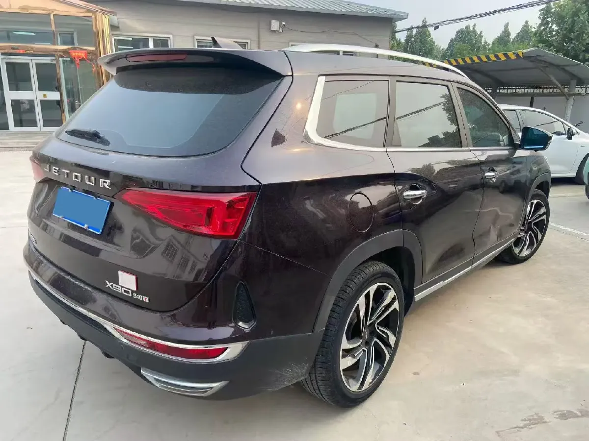2019 Jetour X90 1.5T 147HP L4 6MT,autocango,china used car exporter,china ev exporter,chinese used car exporter,chinese used ev exporter