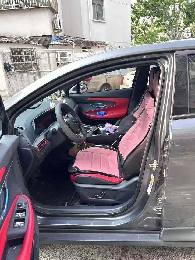 2020 ChangAn UNI-T 1.5T 180HP L4 7DCT,autocango,china used car exporter,china ev exporter,chinese used car exporter,chinese used ev exporter