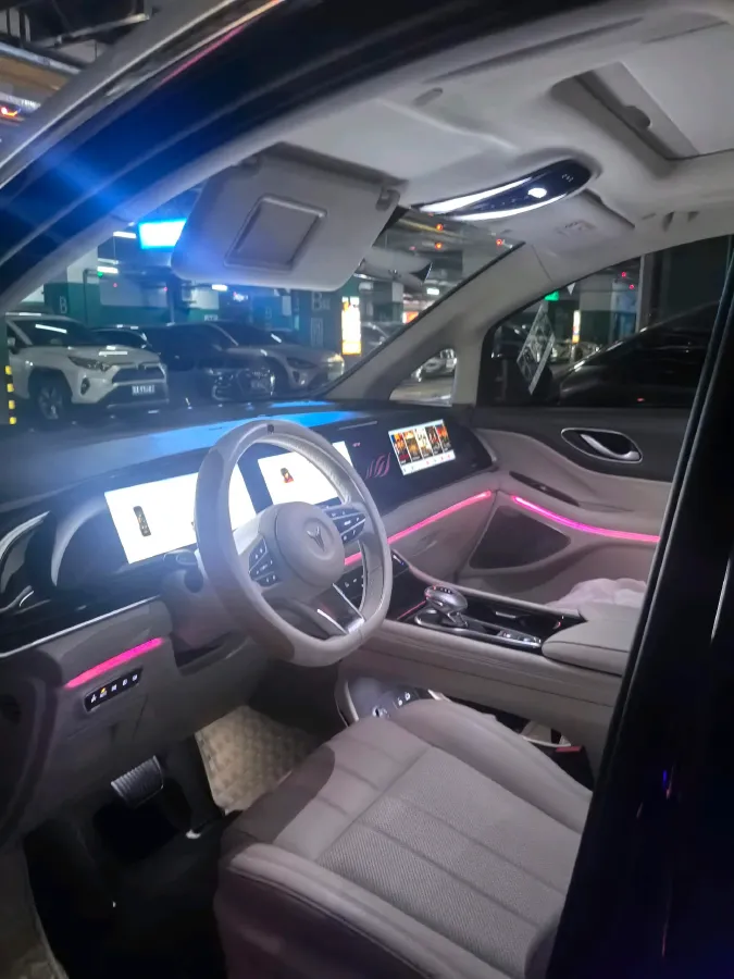 2024 Voyah Dream 1.5T 150HP L4 PHEV 43KWH,autocango,china used car exporter,china ev exporter,chinese used car exporter,chinese used ev exporter