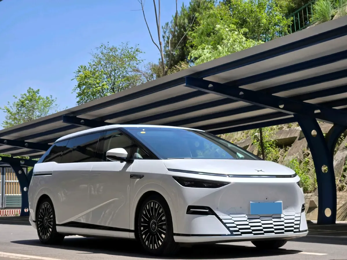 2025 Xpeng X9 BEV,autocango,china used car exporter,china ev exporter,chinese used car exporter,chinese used ev exporter