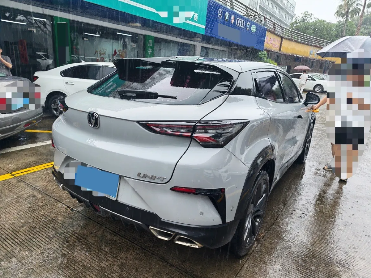 2020 ChangAn UNI-T 1.5T 180HP L4 7DCT,autocango,china used car exporter,china ev exporter,chinese used car exporter,chinese used ev exporter