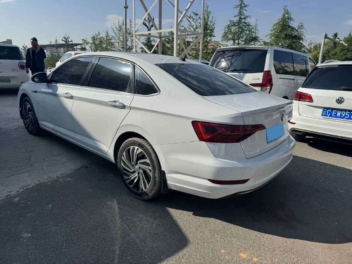 2021 Volkswagen Sagitar 1.2T 116HP L4 7DCT,autocango,china used car exporter,china ev exporter,chinese used car exporter,chinese used ev exporter