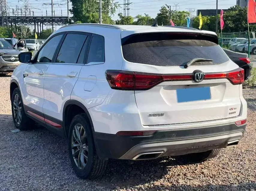 2021 ChangAn CS75 1.5T 178HP L4 7DCT,autocango,china used car exporter,china ev exporter,chinese used car exporter,chinese used ev exporter