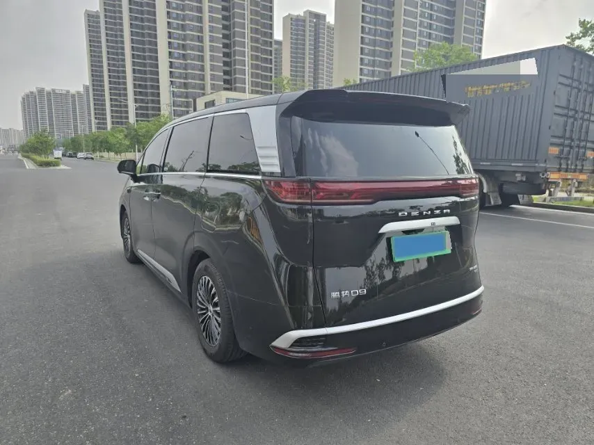 2025 Denza D9 1.5T 156HP L4 E-CVT PHEV 40KWH,autocango,china used car exporter,china ev exporter,chinese used car exporter,chinese used ev exporter
