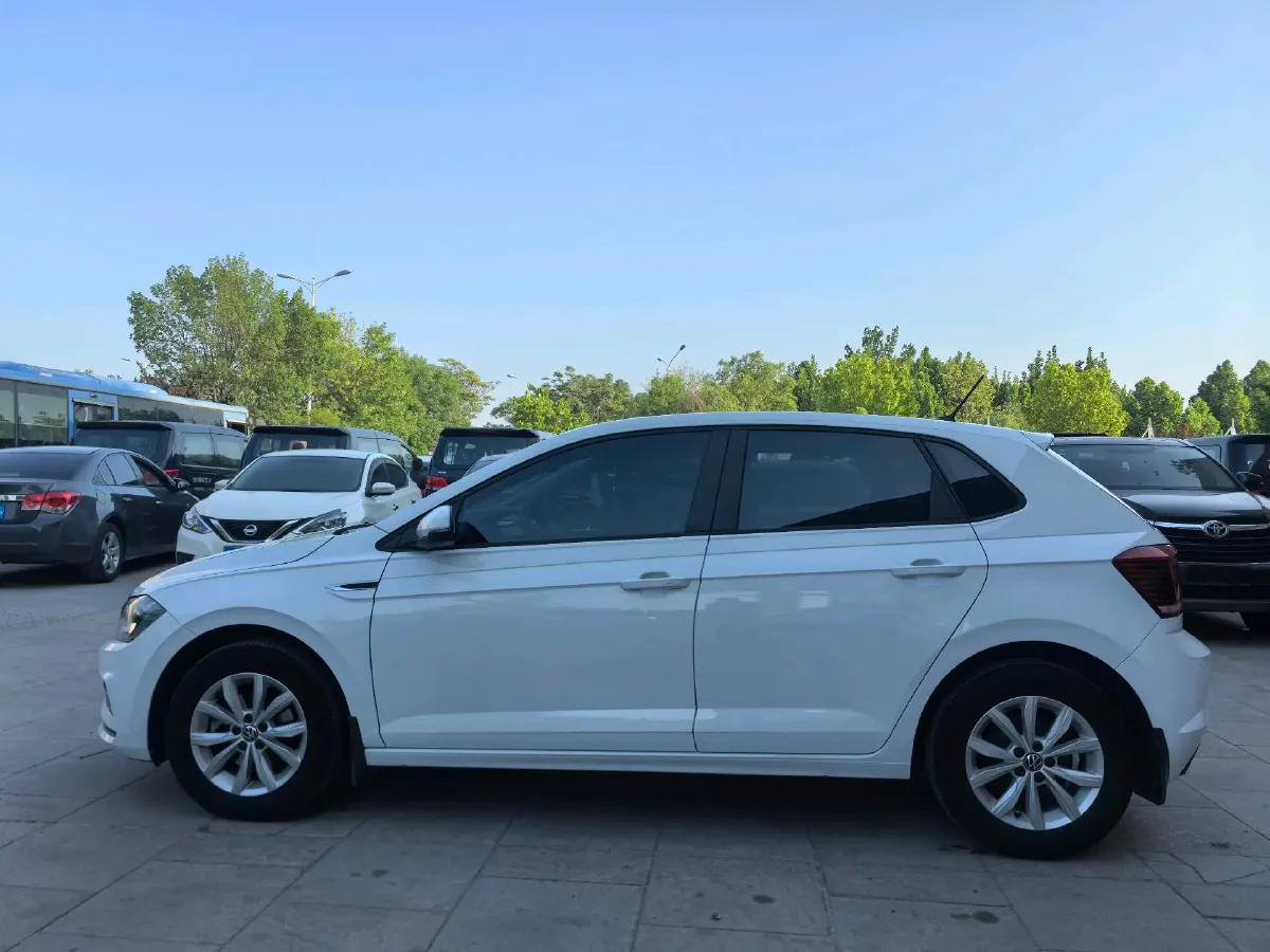 2023 Volkswagen Polo 1.5L 113HP L4 6AT,autocango,china used car exporter,china ev exporter,chinese used car exporter,chinese used ev exporter