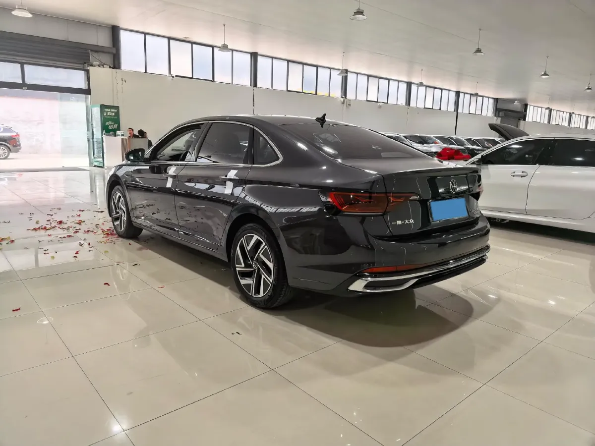 2024 Volkswagen Sagitar 1.5T 160HP L4 7DCT,autocango,china used car exporter,china ev exporter,chinese used car exporter,chinese used ev exporter