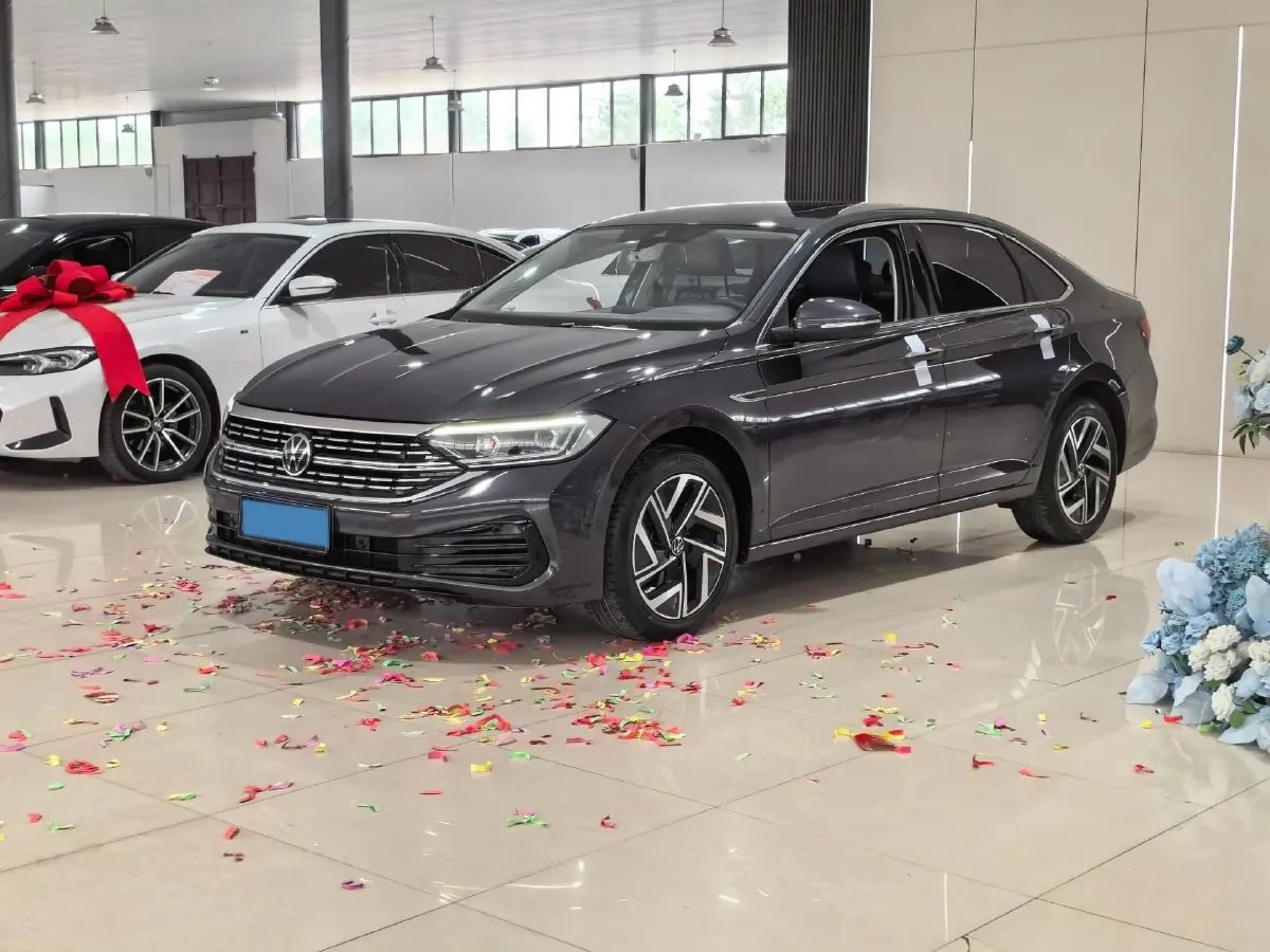 2024 Volkswagen Sagitar 1.5T 160HP L4 7DCT,autocango,china used car exporter,china ev exporter,chinese used car exporter,chinese used ev exporter