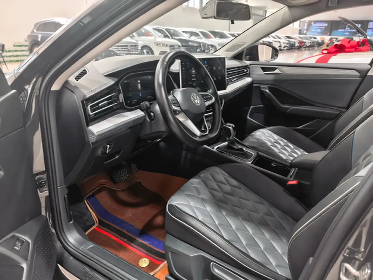 2024 Volkswagen Sagitar 1.5T 160HP L4 7DCT,autocango,china used car exporter,china ev exporter,chinese used car exporter,chinese used ev exporter