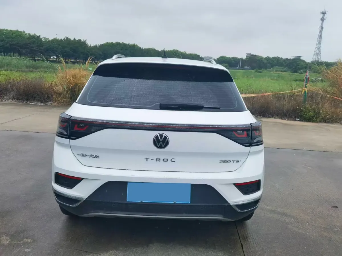 2024 Volkswagen T-Roc 1.4T 150HP L4 7DCT,autocango,china used car exporter,china ev exporter,chinese used car exporter,chinese used ev exporter